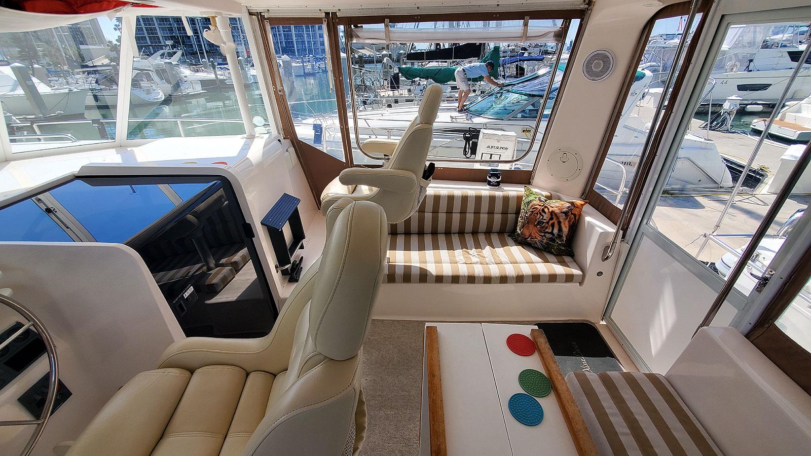 Endeavour-44 TrawlerCat 2012-Nine Lives SC-US-Pilothouse Starboard-9702901 | Thumbnail