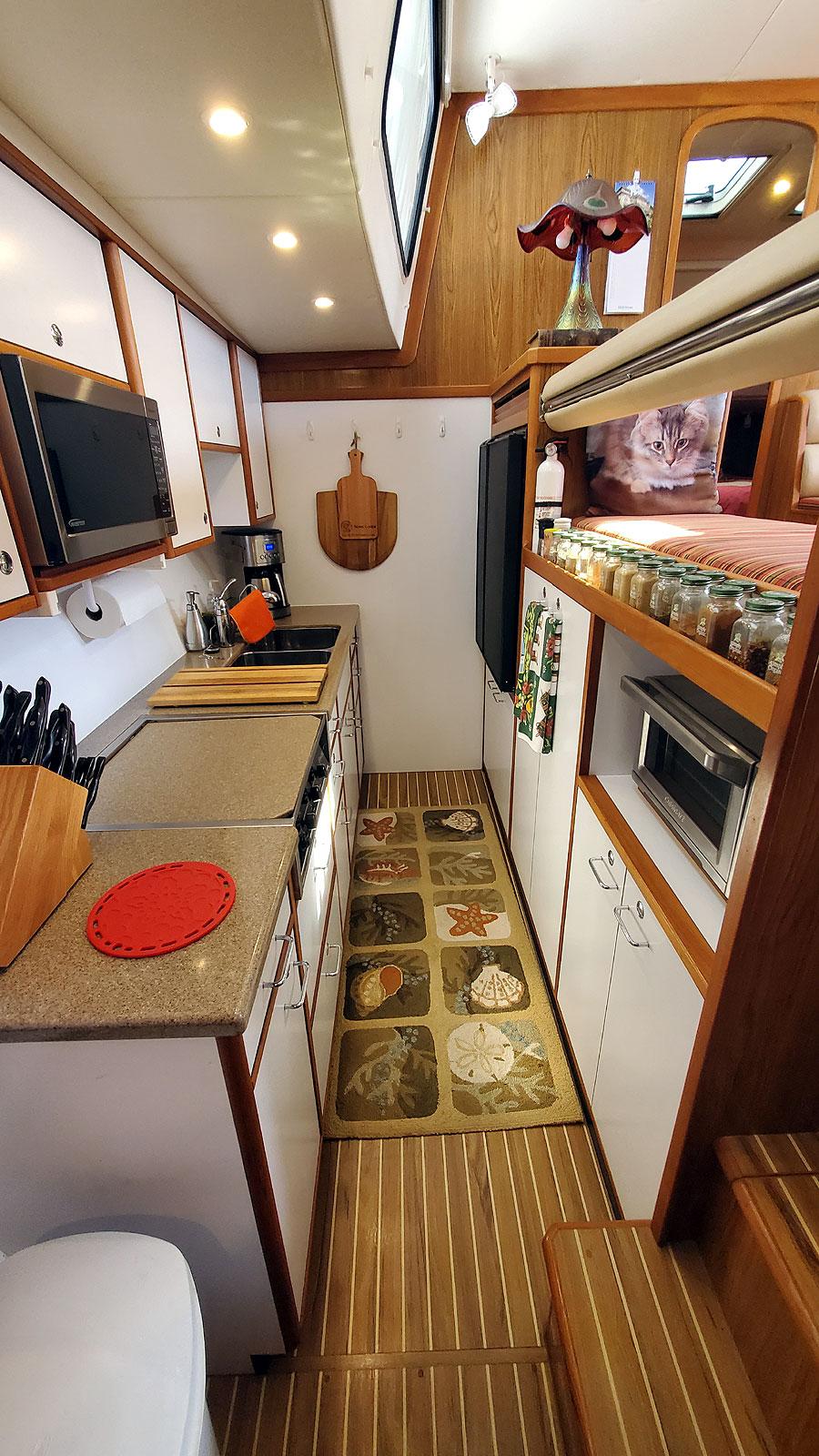 Endeavour-44 TrawlerCat 2012-Nine Lives SC-US-Galley Forward-9702901 | Thumbnail