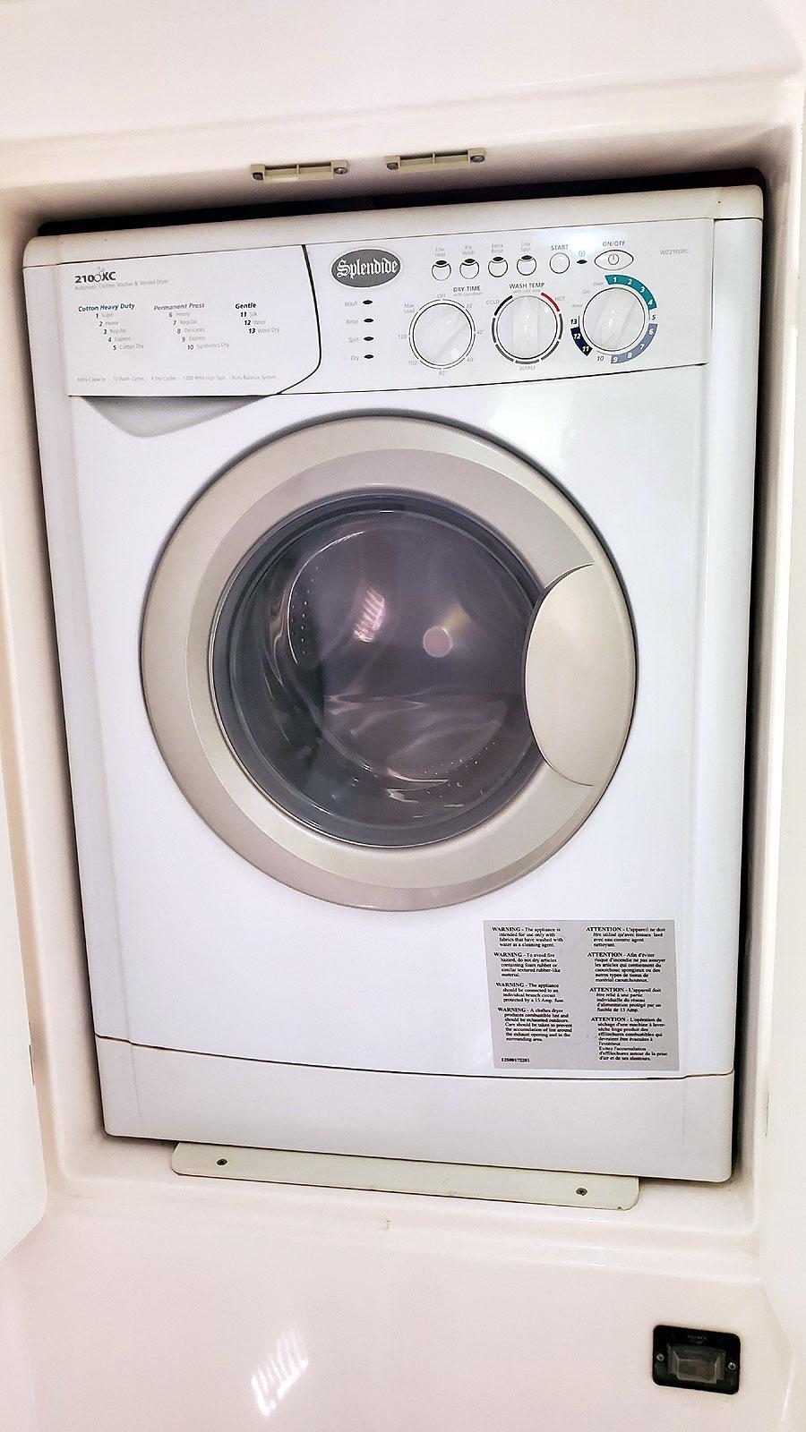 Endeavour-44 TrawlerCat 2012-Nine Lives SC-US-Laundry-9702901 | Thumbnail