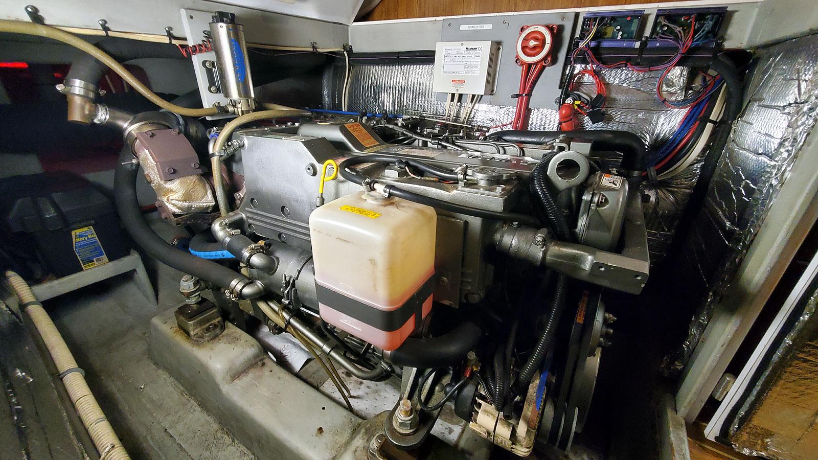 Endeavour-44 TrawlerCat 2012-Nine Lives SC-US-Starboard Main Engine-9702901 | Thumbnail