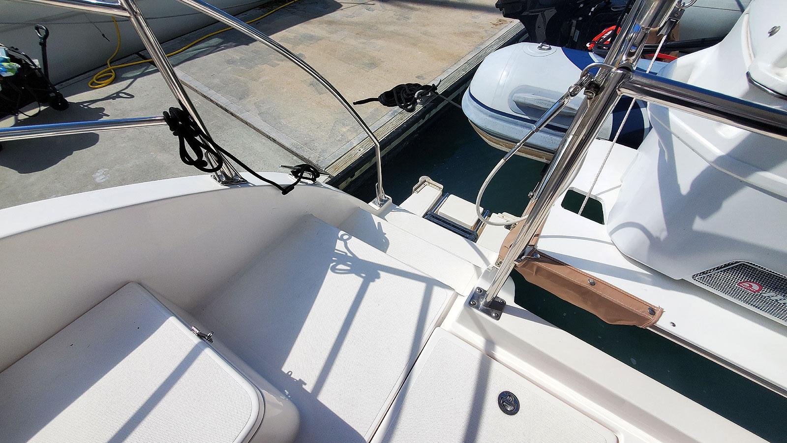 Endeavour-44 TrawlerCat 2012-Nine Lives SC-US-Swim Step Starboard-9702901 | Thumbnail