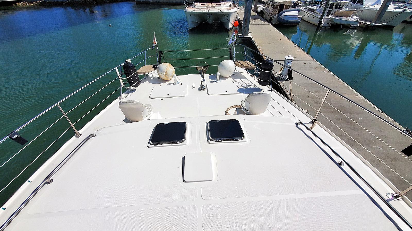 Endeavour-44 TrawlerCat 2012-Nine Lives SC-US-Fore Deck Forward-9702901 | Thumbnail