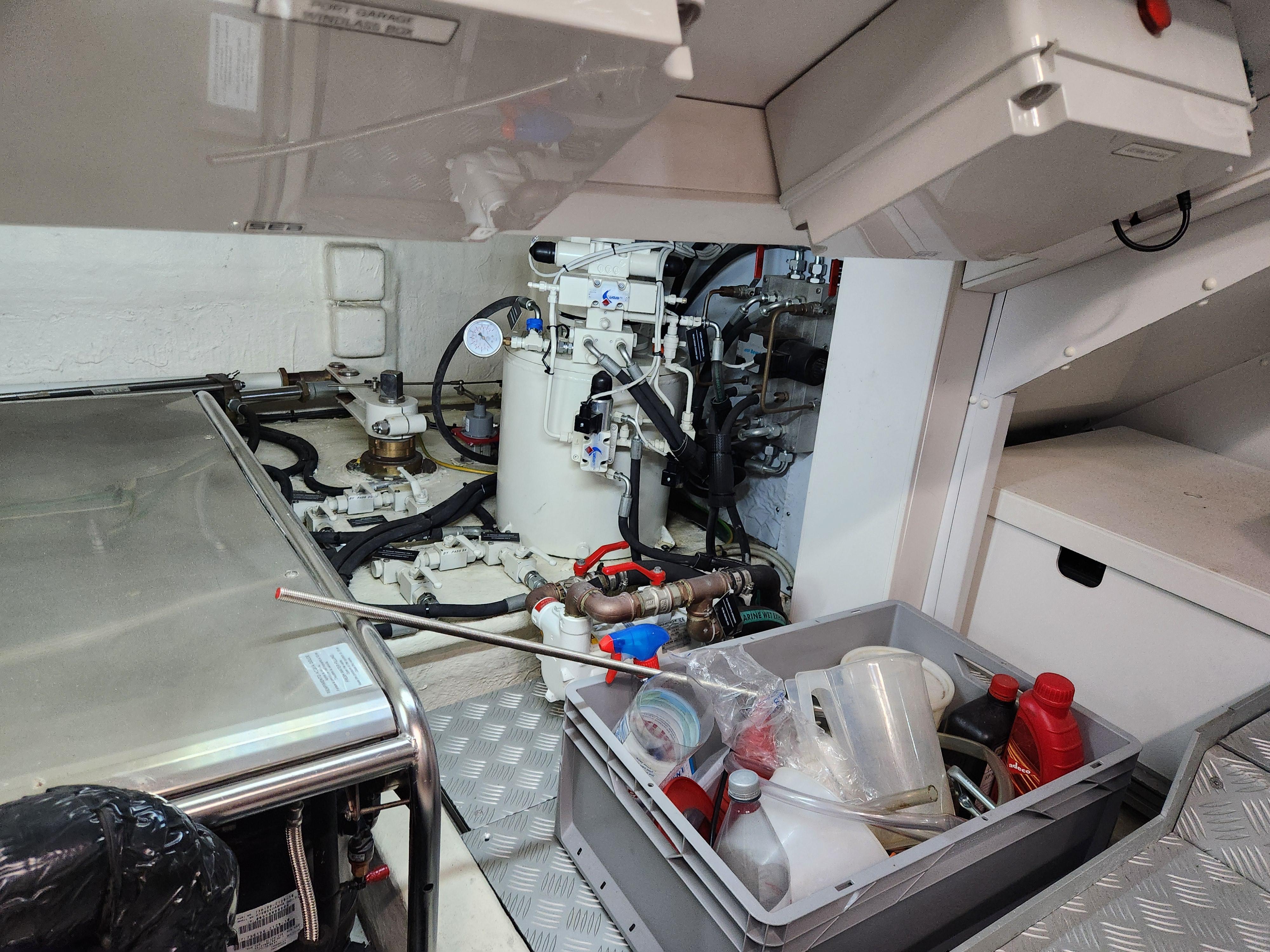 2019 Riva 98 