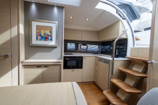 Princess Motor Yacht Sales - Used Princess V40
