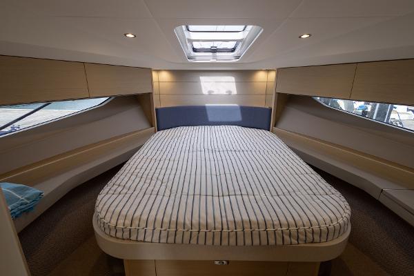 Princess Motor Yacht Sales - Used Princess V40