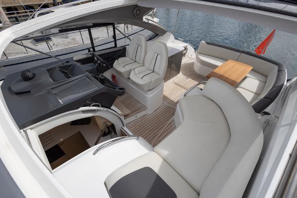 Princess Motor Yacht Sales - Used Princess V40