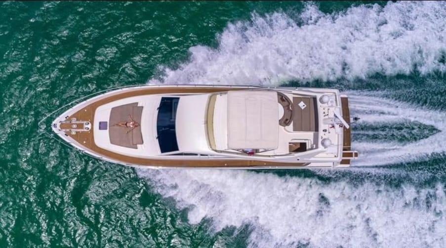 2005 Ferretti