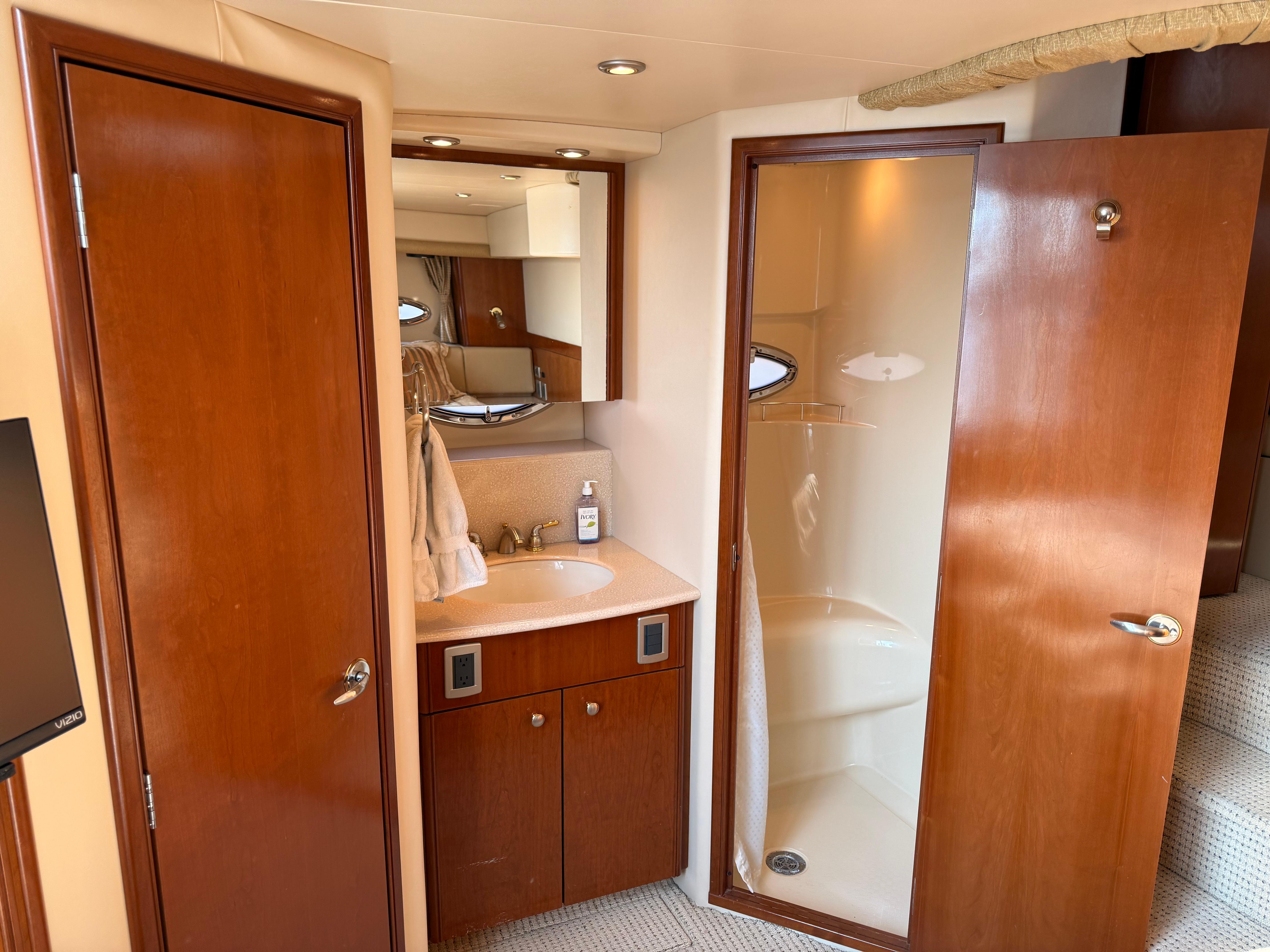 2005-meridian-459-motoryacht-power-9682912-20250606131845291-1_XLARGE