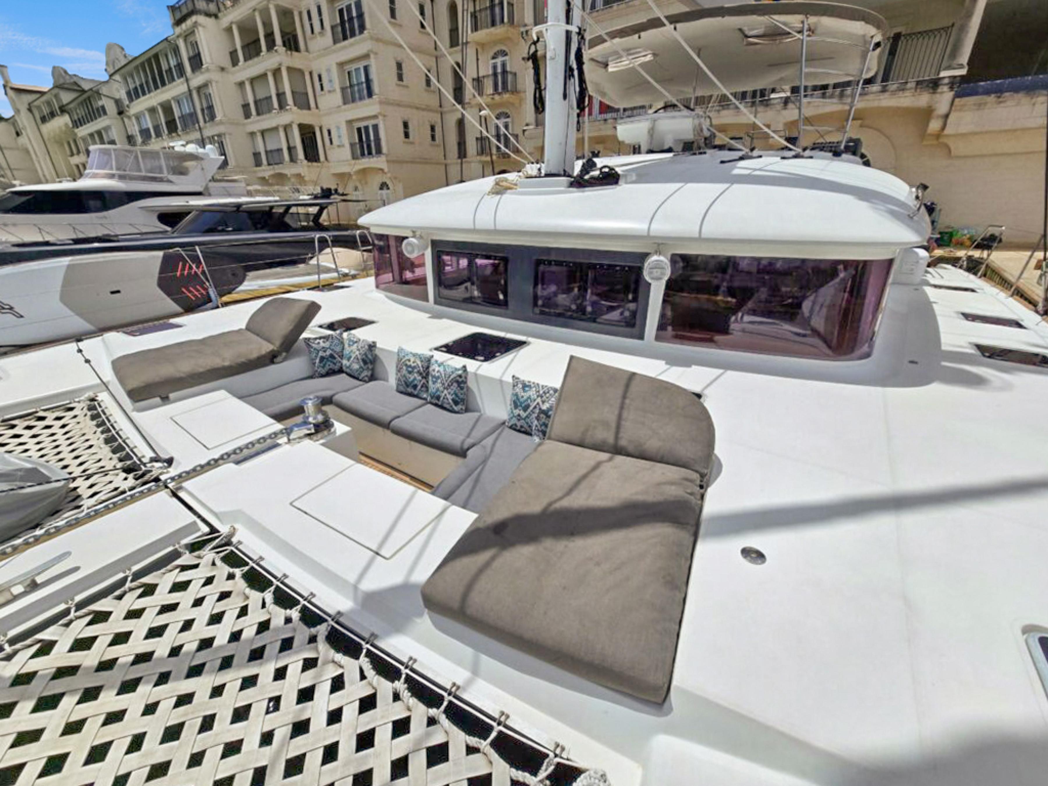 Lagoon-560 S2 2015-Cool Runnings IV SC-US-Luxurious 2015 Lagoon 560 S2 yacht with spacious deck and comfortable seating.-9782915 | Thumbnail