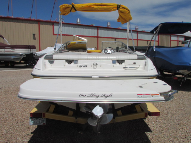 2006 Glastron boat for sale, model of the boat is 195 SX & Image # 11 of 14