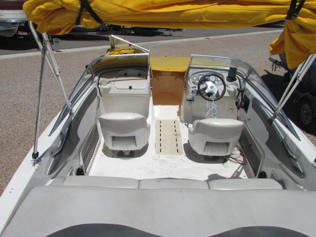 2006 Glastron boat for sale, model of the boat is 195 SX & Image # 2 of 14