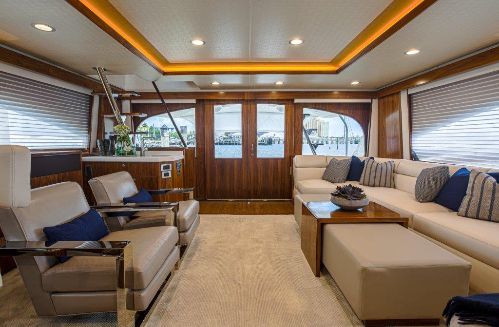 Viking 92 Speculator-Salon