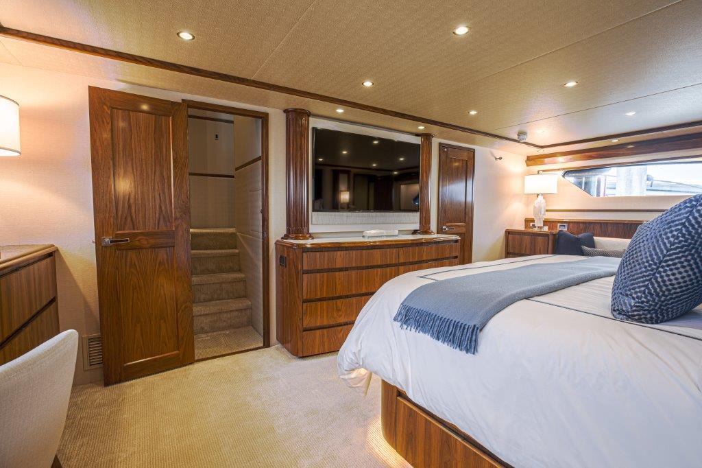Speculator Yacht Photos Pics Viking 92 Speculator-Master Stateroom