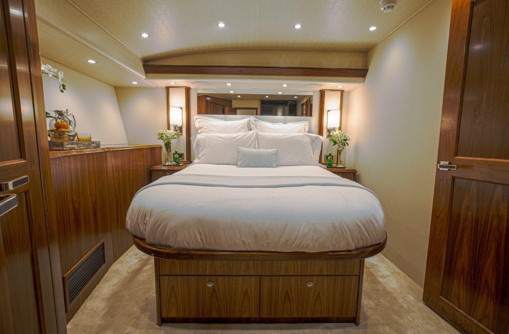 Viking 92 Speculator-Guest Stateroom