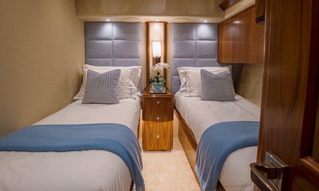 Speculator Yacht Photos Pics Viking 92 Speculator-Guest Stateroom