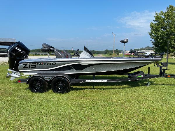 2022 Nitro boat for sale, model of the boat is Z19 Pro & Image # 2 of 14