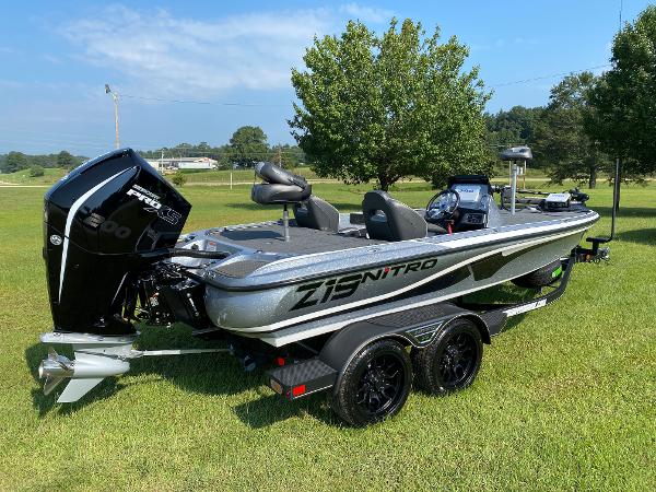2022 Nitro boat for sale, model of the boat is Z19 Pro & Image # 4 of 14