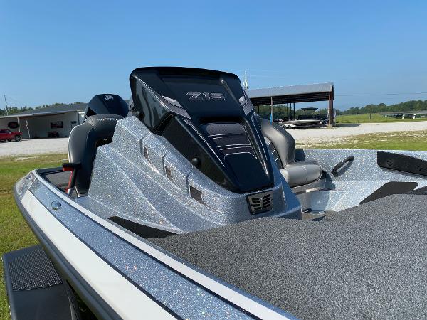 2022 Nitro boat for sale, model of the boat is Z19 Pro & Image # 7 of 14