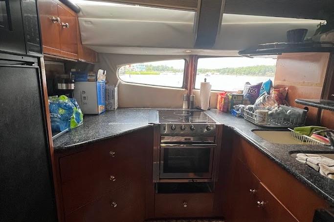 Boat image 17
