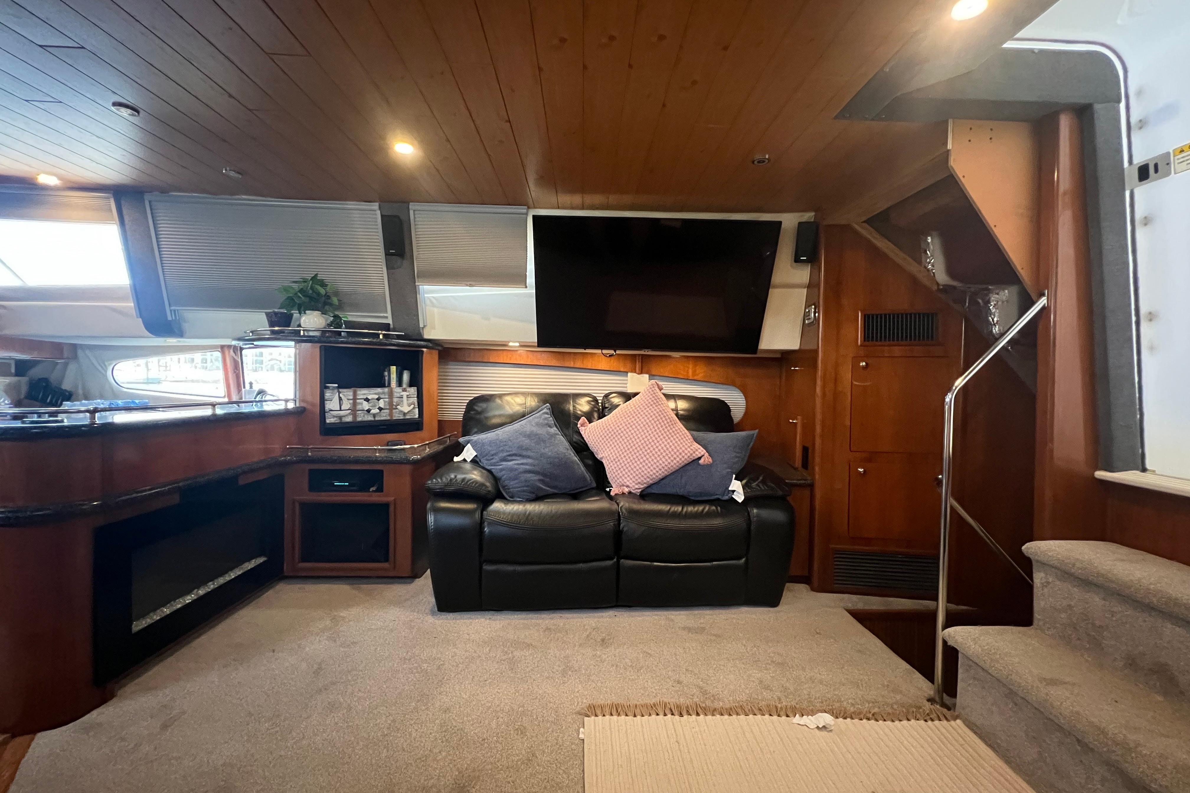 2000 Carver 506 Motor Yacht