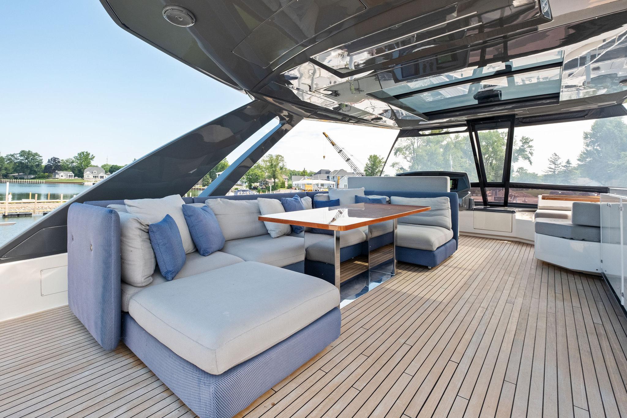 2018 Ferretti Yachts 78 