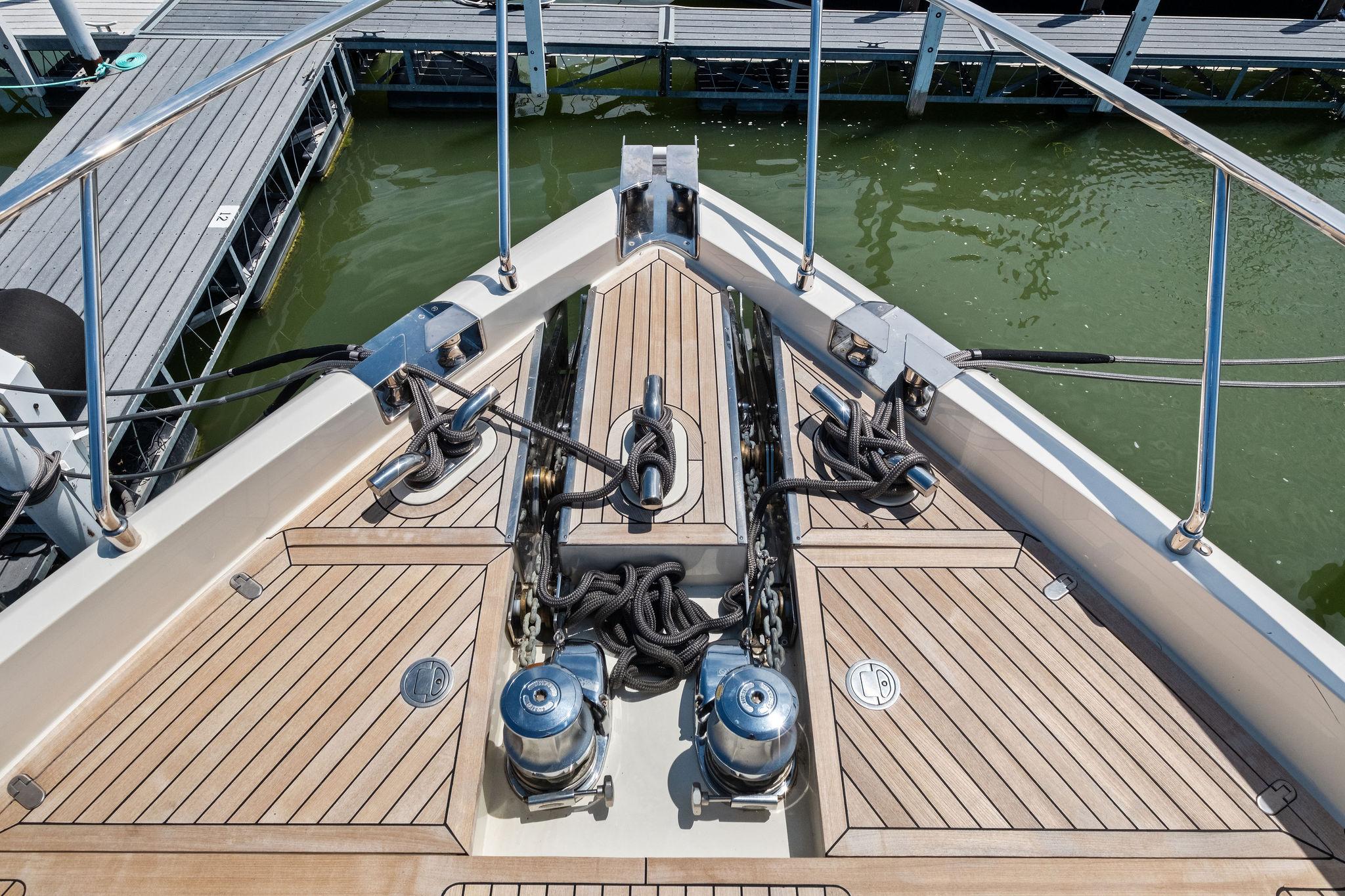 2018 Ferretti Yachts 78 