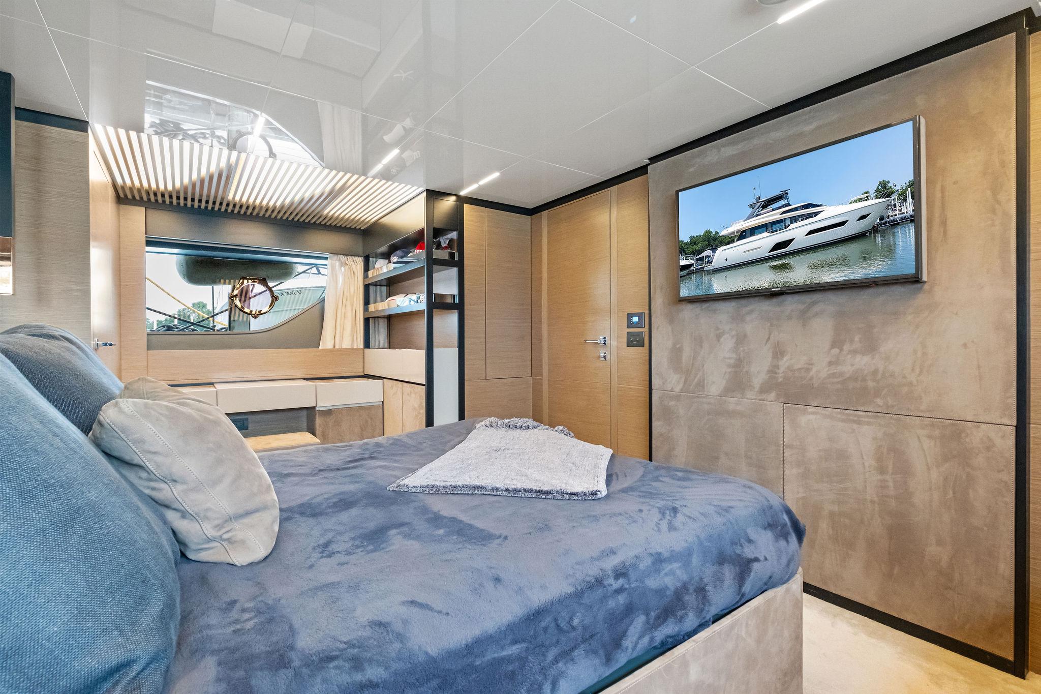2018 Ferretti Yachts 78 