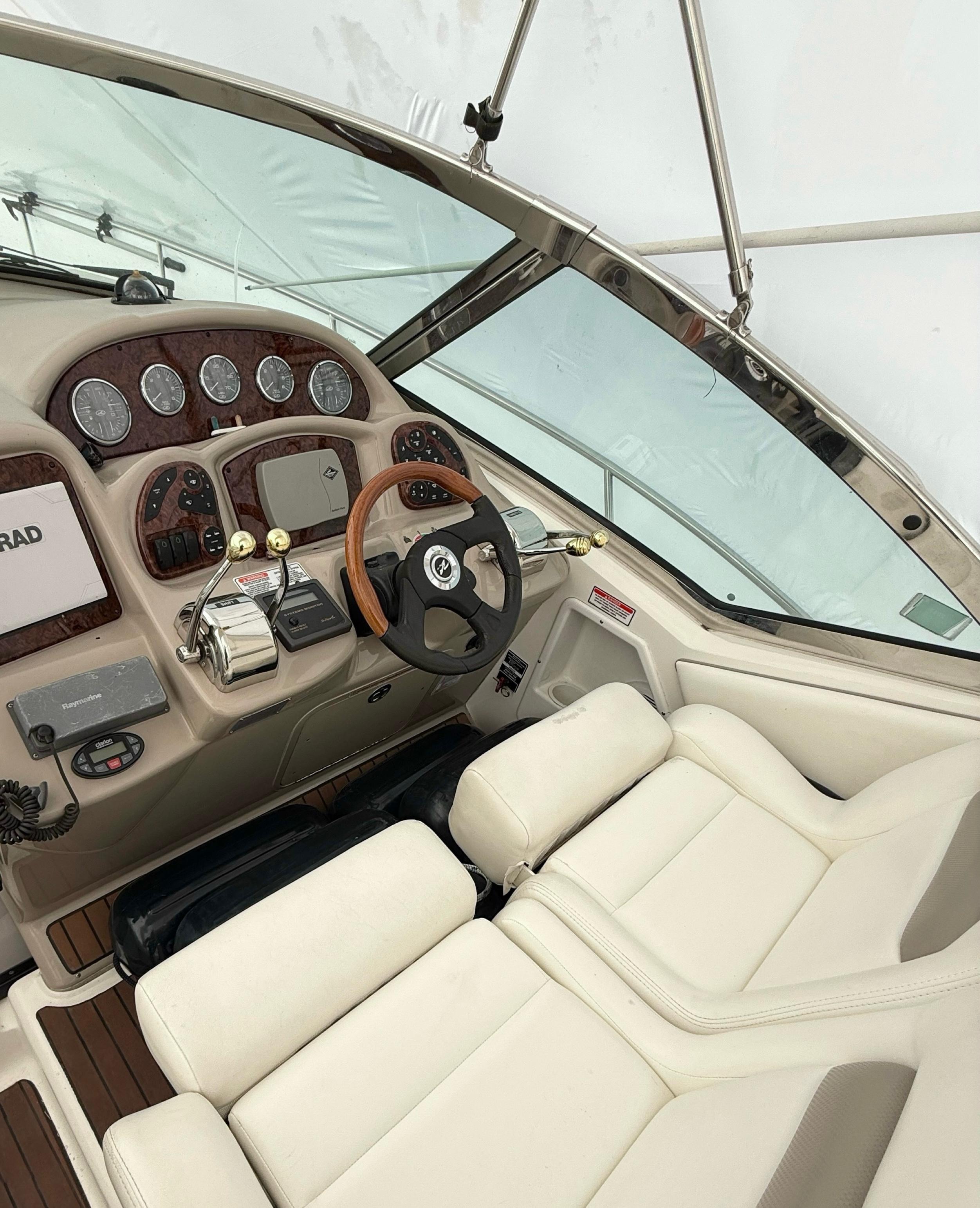 2005-sea-ray-320-sundancer-power-9792931-20250513181632054-1_XLARGE
