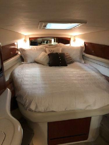 2005-sea-ray-320-sundancer-power-9792931-20250513181650684-1_XLARGE