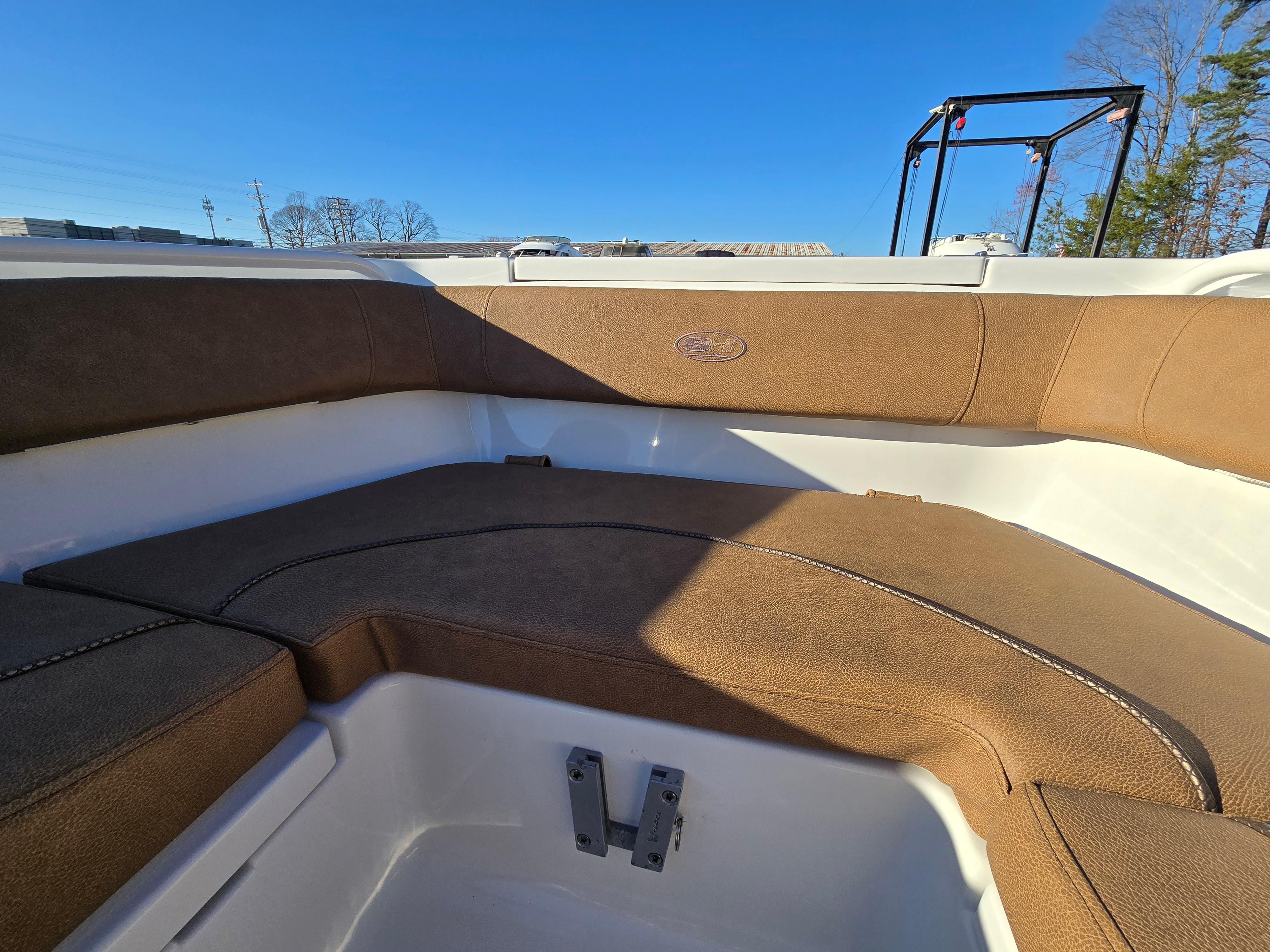 2022-sea-hunt-ultra-255-se-power-9712936-20250312084708865-1_XLARGE