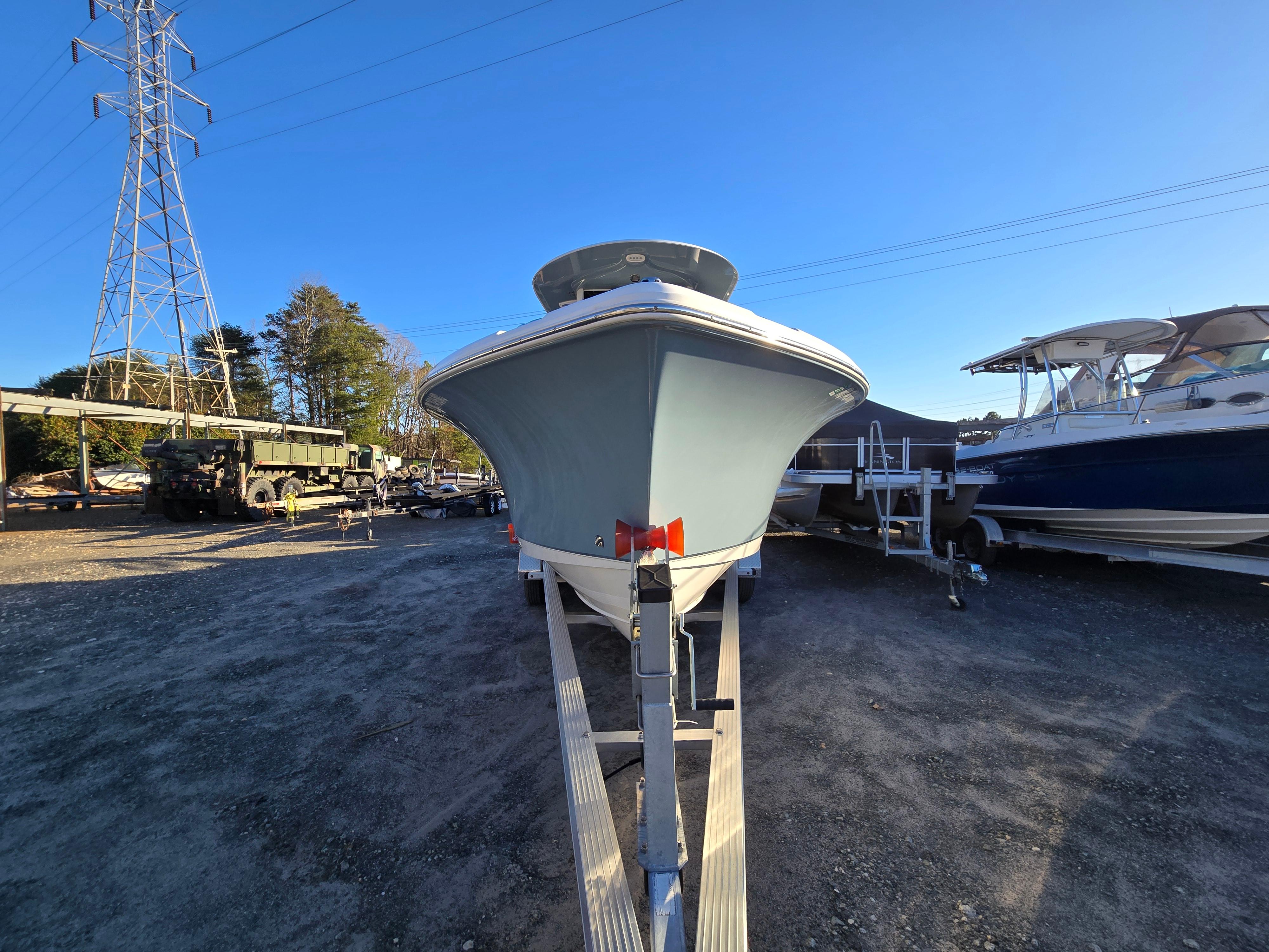 2022-sea-hunt-ultra-255-se-power-9712936-20250312085229560-1_XLARGE