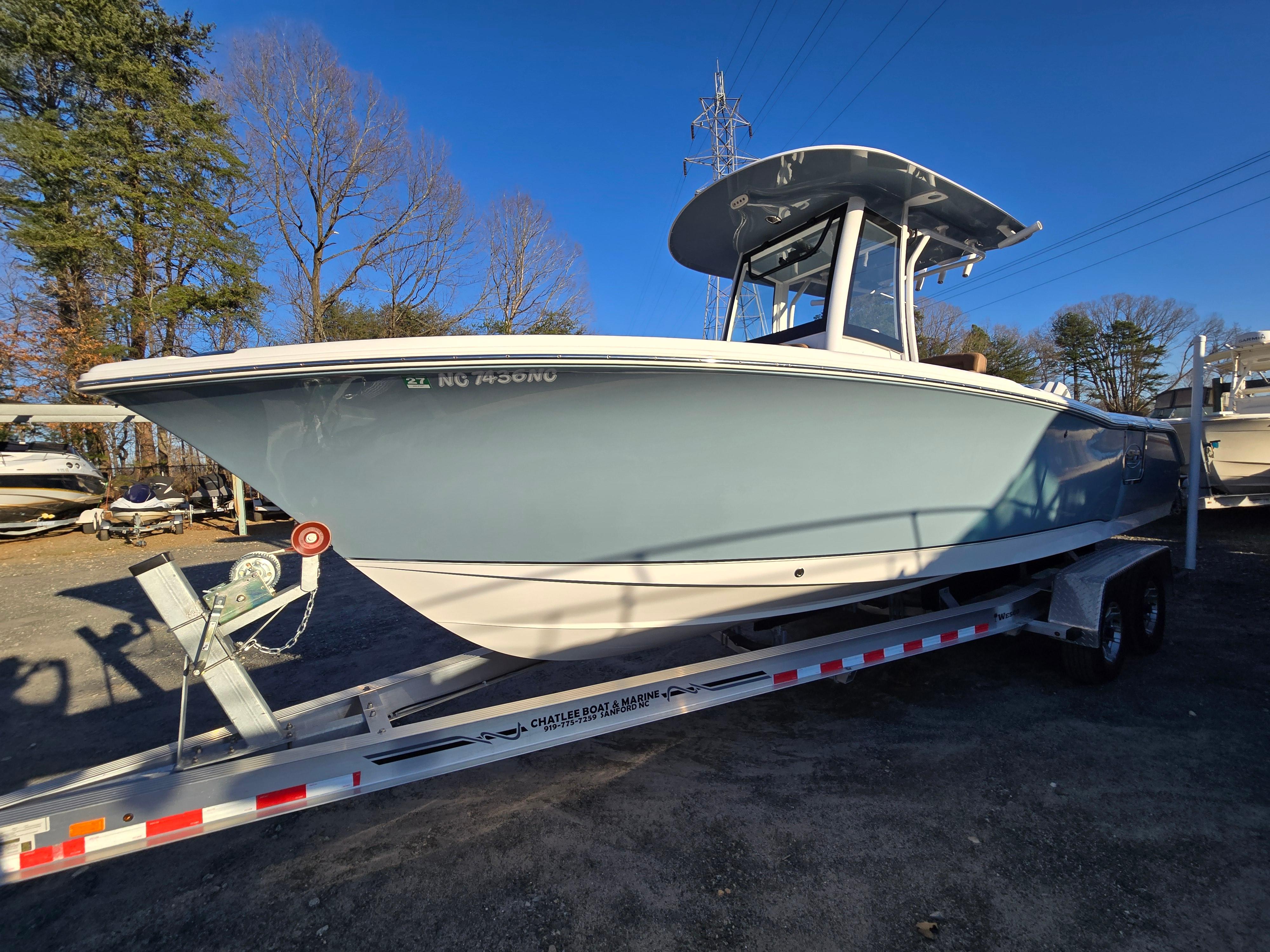 2022-sea-hunt-ultra-255-se-power-9712936-20250312085235079-1_XLARGE