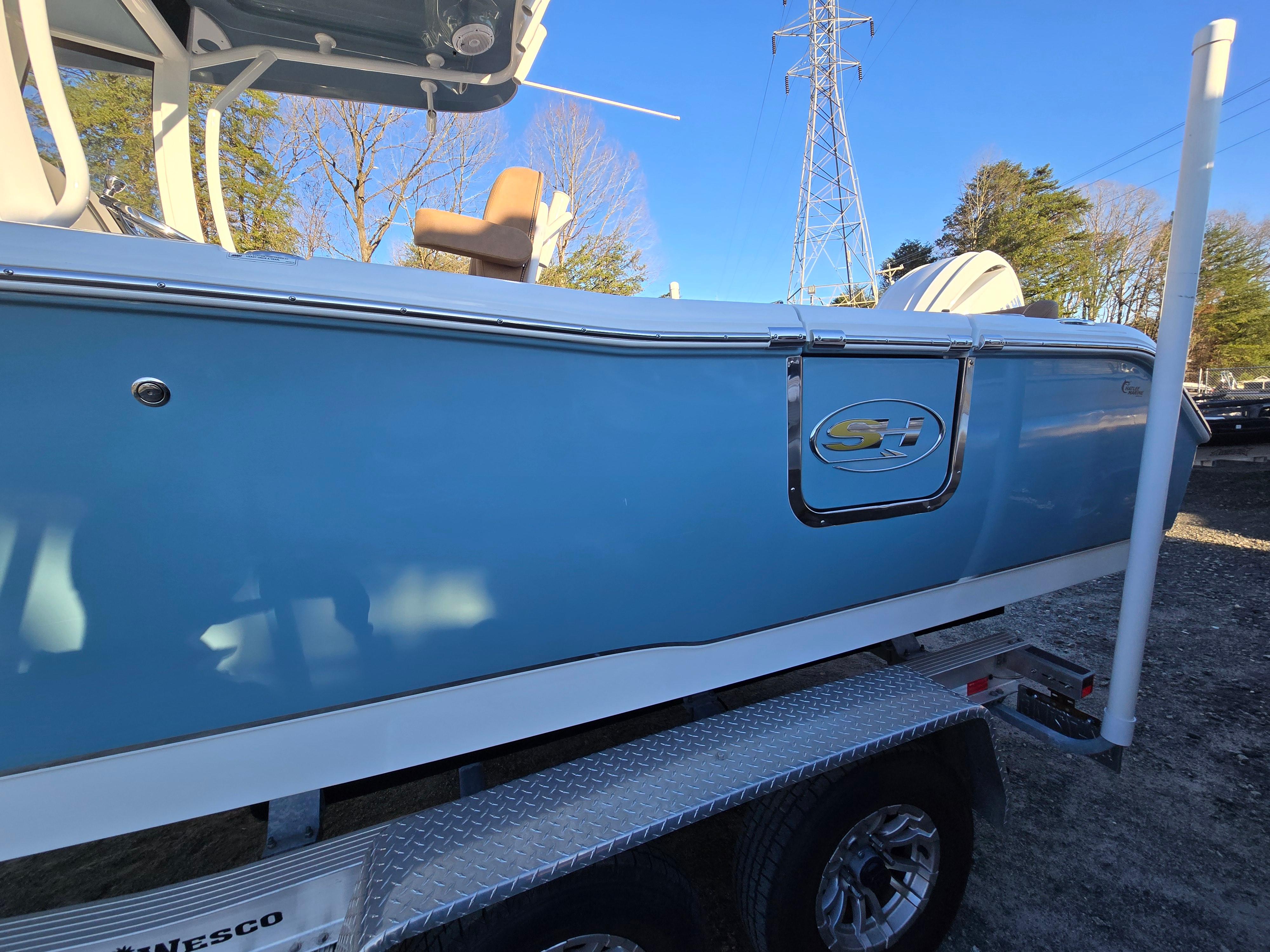 2022-sea-hunt-ultra-255-se-power-9712936-20250312085239494-1_XLARGE