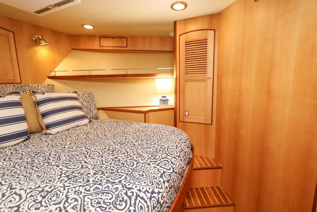 Fwd stateroom