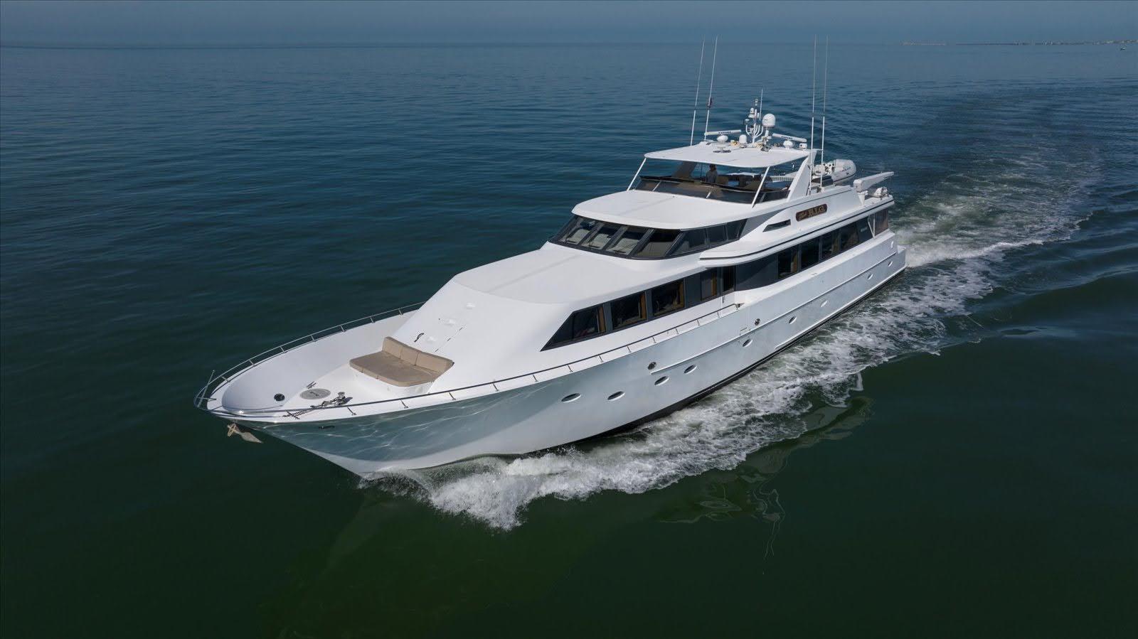 1995 Westport 106 Raised Pilothouse Think B.I.G