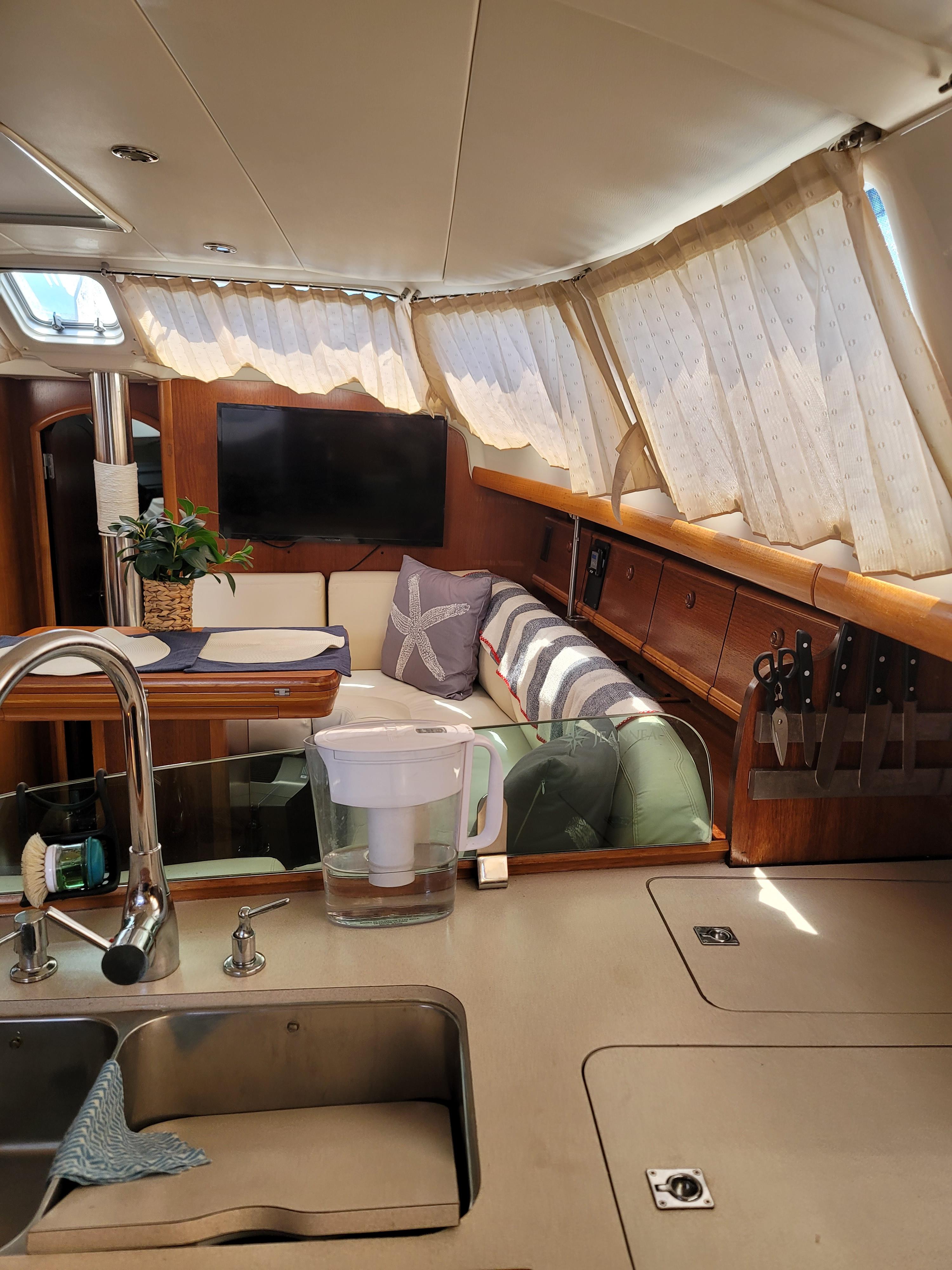 Proxima Yacht Photos Pics 