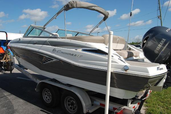2018 Crownline boat for sale, model of the boat is E21 XS & Image # 6 of 13