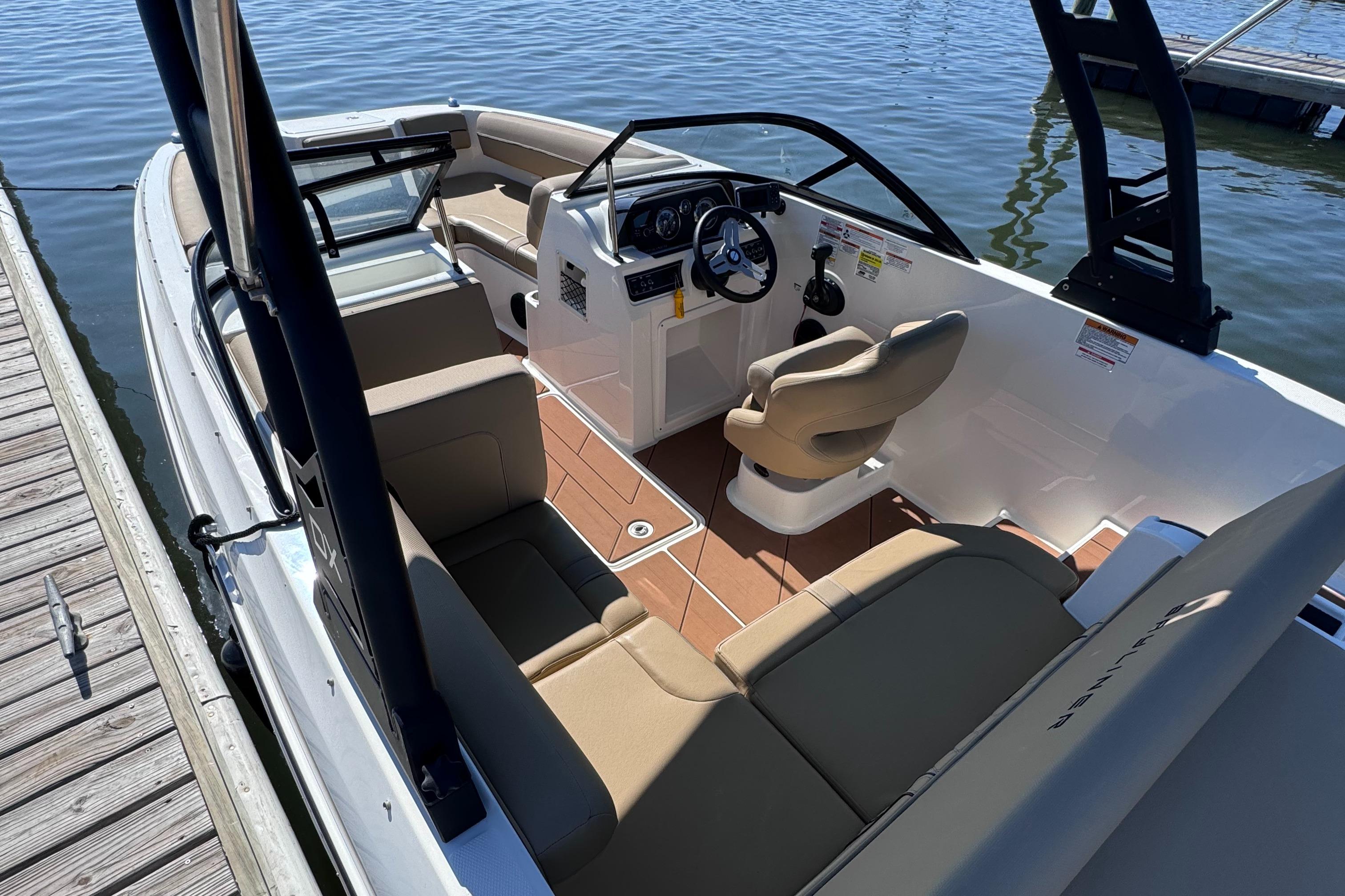 2023 Bayliner DX2000