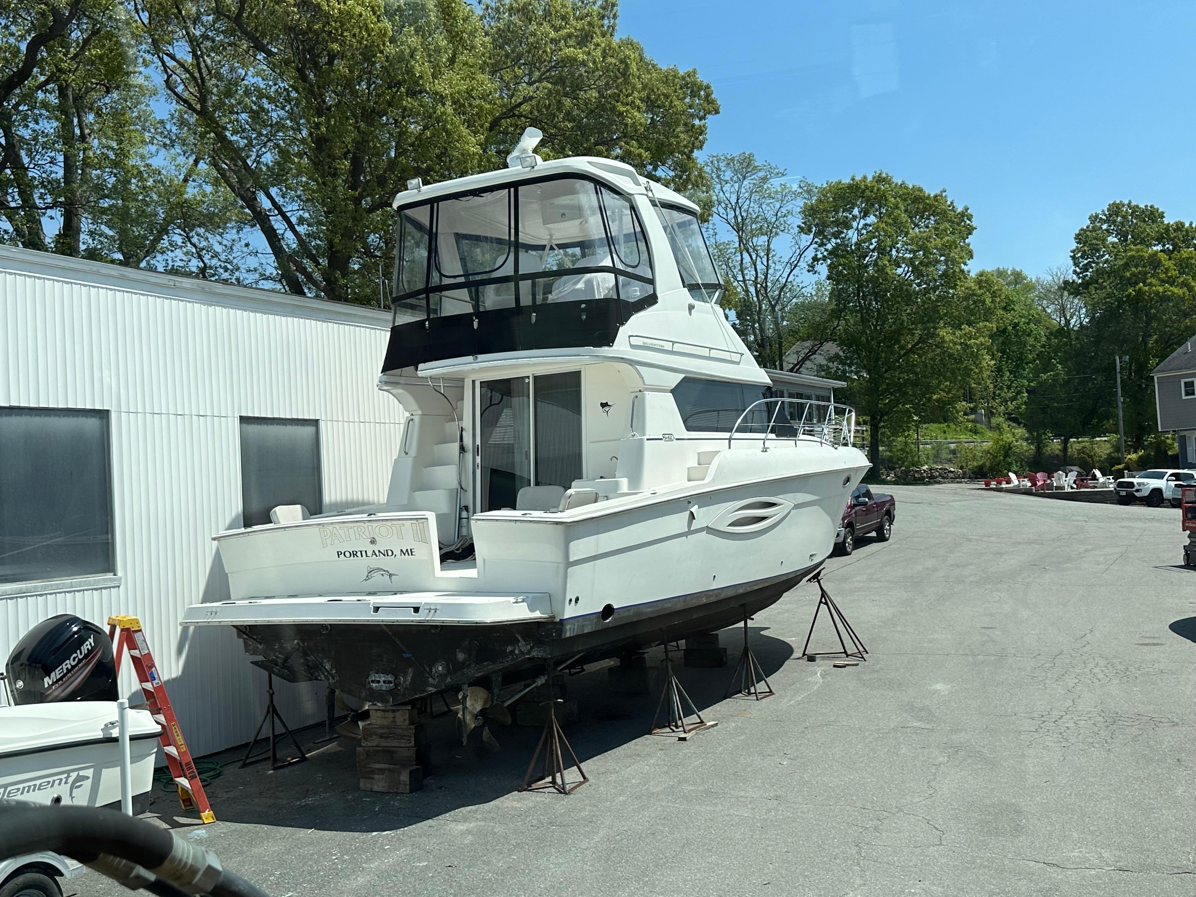 Yacht for Sale | 42 Silverton Yachts Fall River, MA | Denison Yacht Sales