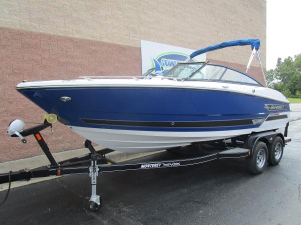 2022 Monterey boat for sale, model of the boat is 218 Super Sport & Image # 5 of 32