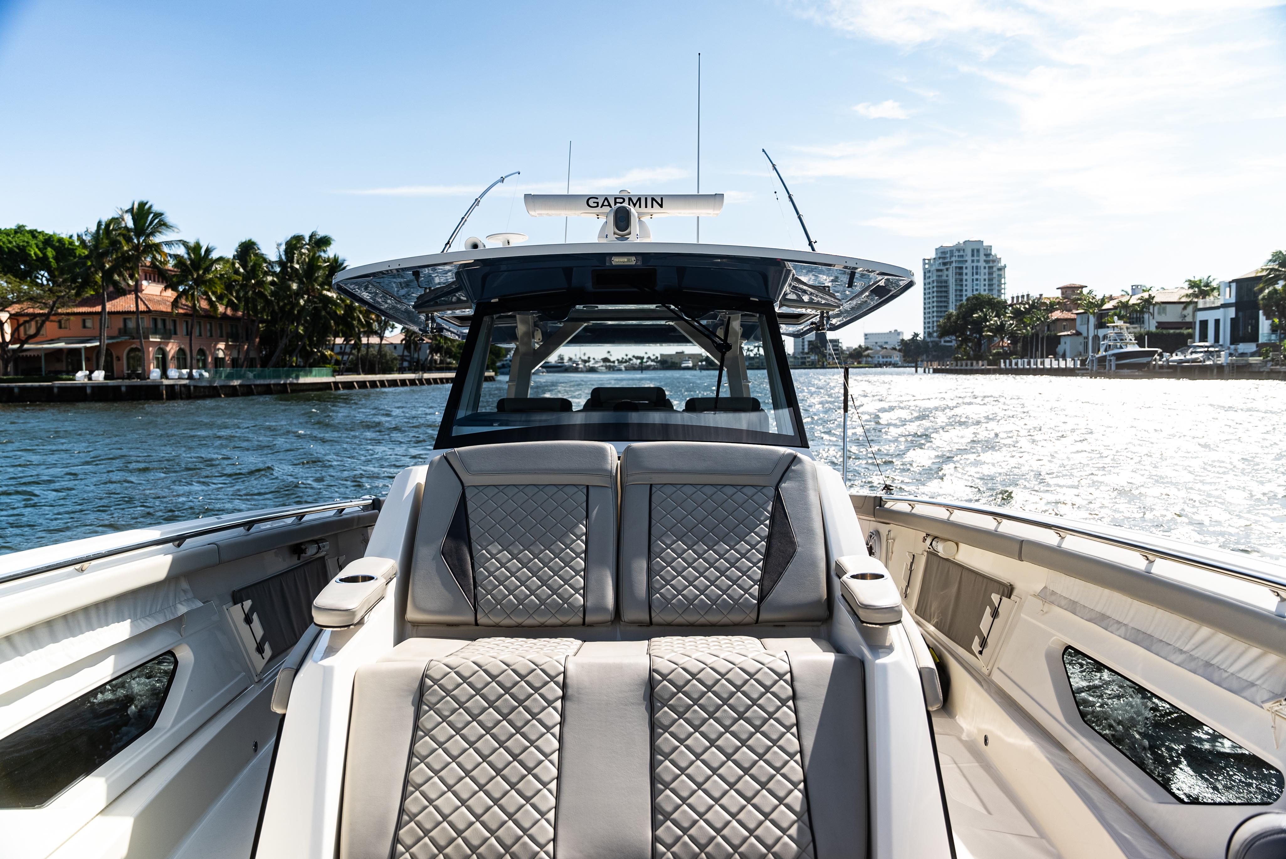 2021-pursuit-428-power-9722979-20250320133102898-1_XLARGE