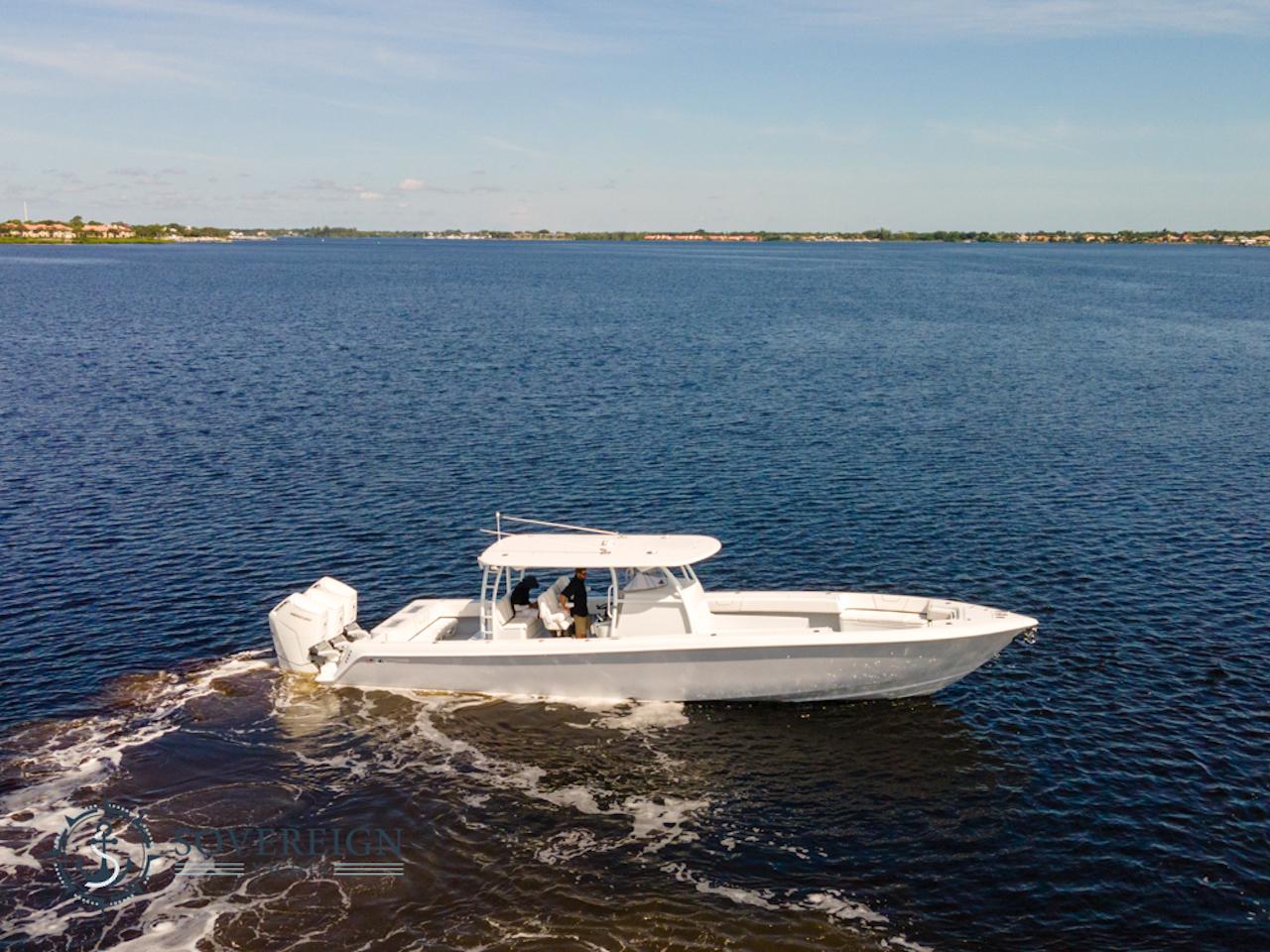 Contender-44 CB 2024-JDJ4C023C324 FL-US-2024 Contender 44 CB boat cruising on open water.-8992982