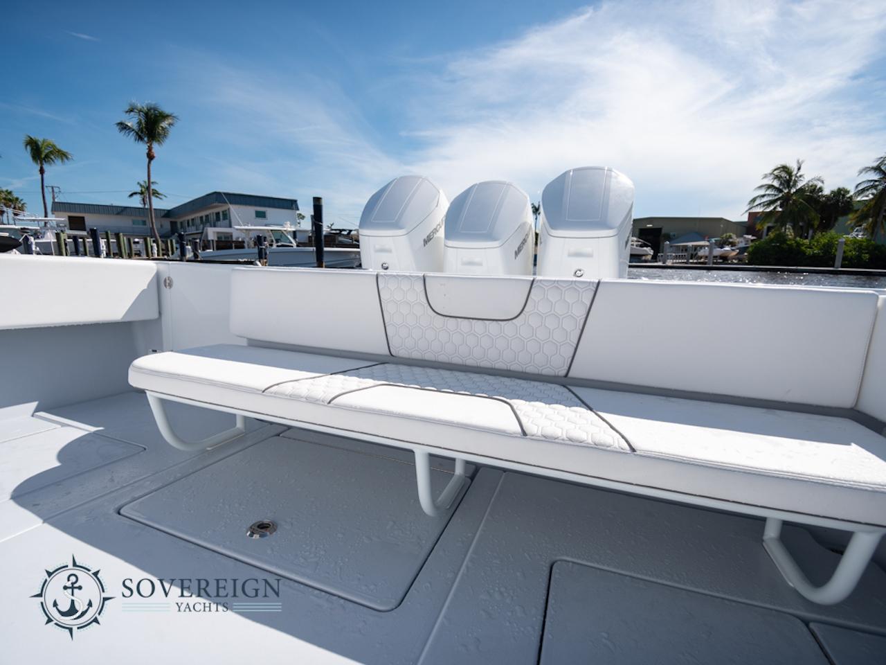 Contender-44 CB 2024-JDJ4C023C324 FL-US-Contender 44 CB 2024 model boat with triple outboard engines and spacious seating.-8992982 | Thumbnail