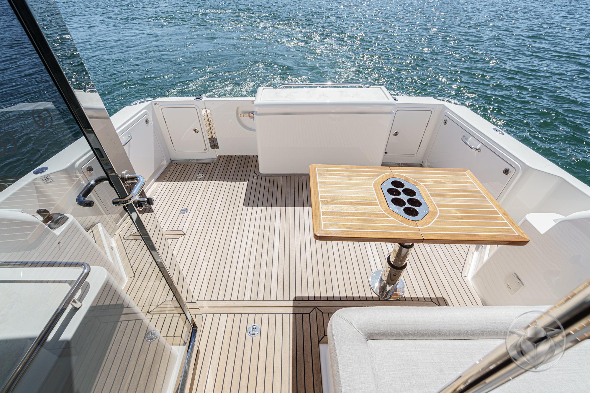 2025 Riviera 395 SUV #R023 inventory image at Sun Country Marine Group, San Diego Harbor Island 2025 Riviera 395 SUV #R023 inventory image at Sun Country Marine Group, San Diego Harbor Island