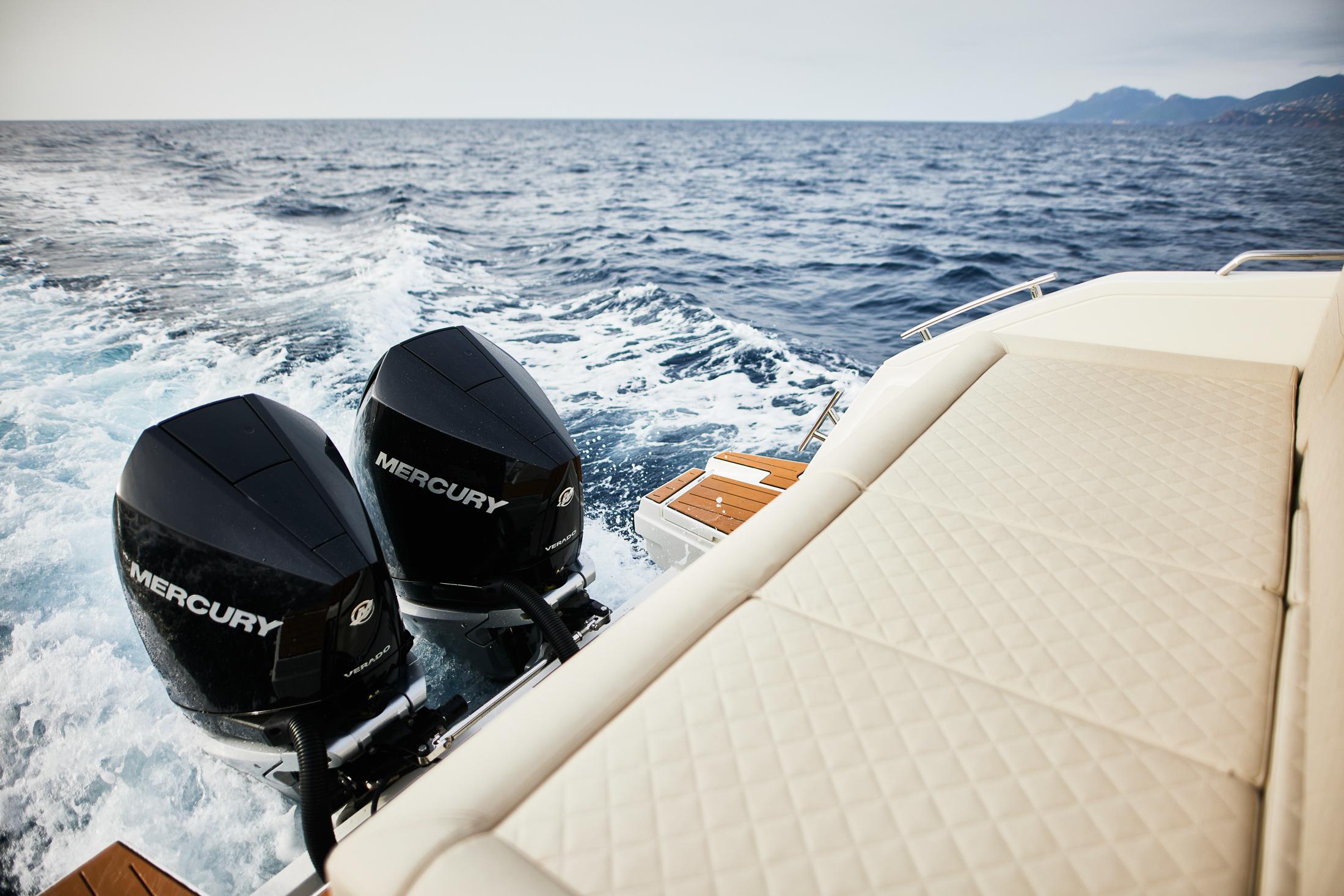 Skamander-Sorrento 2025 -FL-US-2025 Skamander Sorrento boat with dual Mercury engines cruising on open water.-9722985 | Thumbnail