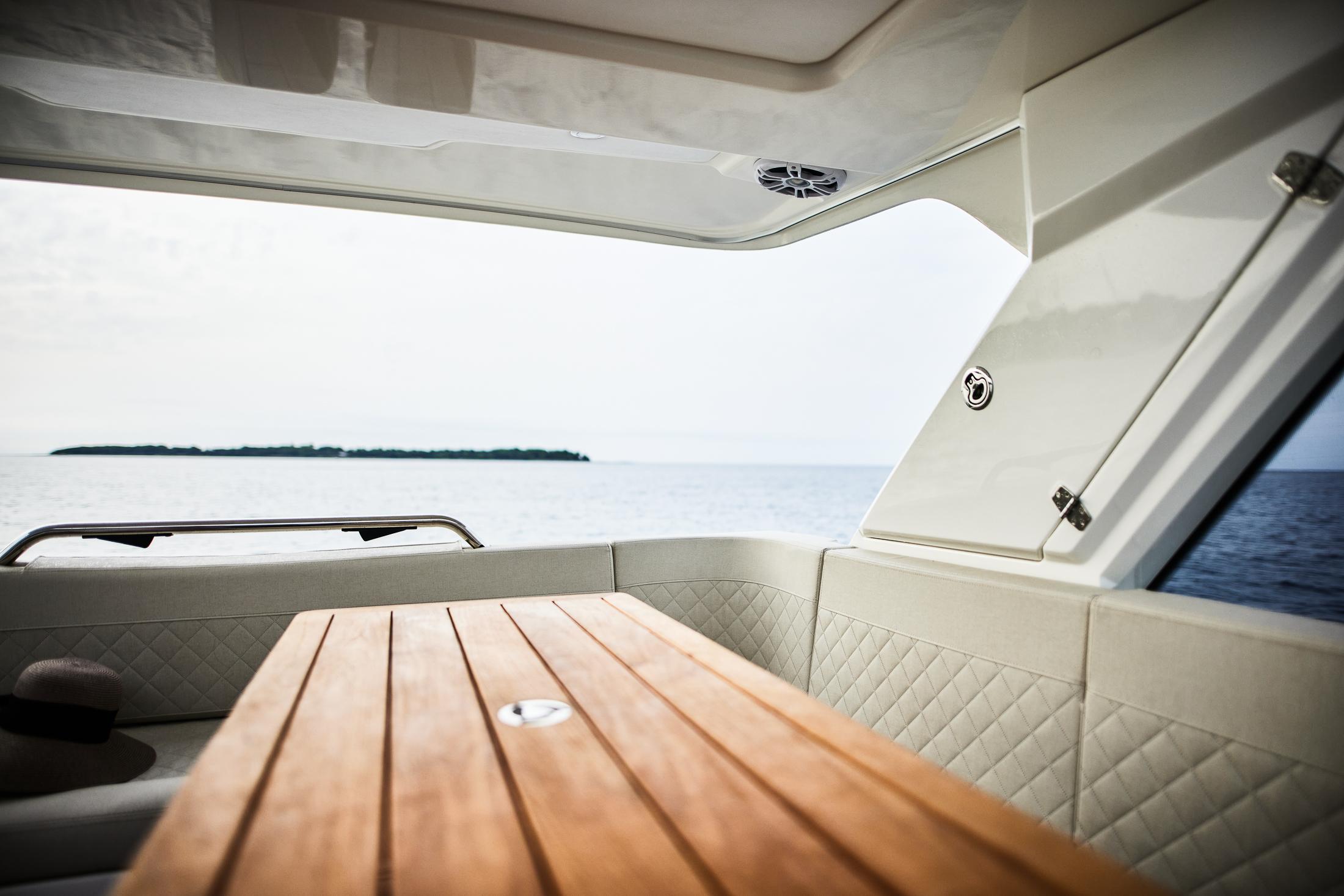Skamander-Sorrento 2025 -FL-US-Luxurious interior of 2025 Skamander Sorrento yacht with ocean view.-9722985 | Thumbnail