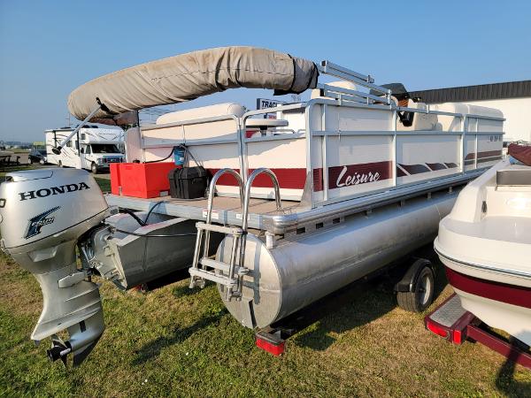 2009 Leisure Island boat for sale, model of the boat is 2225 & Image # 5 of 17