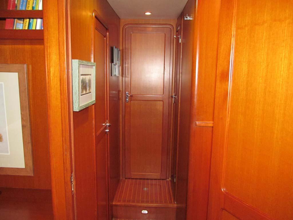 53′ Selene 2004