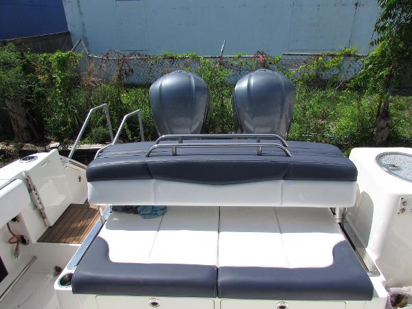2018-robalo-r317-dual-console-power-9782991-20250505131014541-1_XLARGE