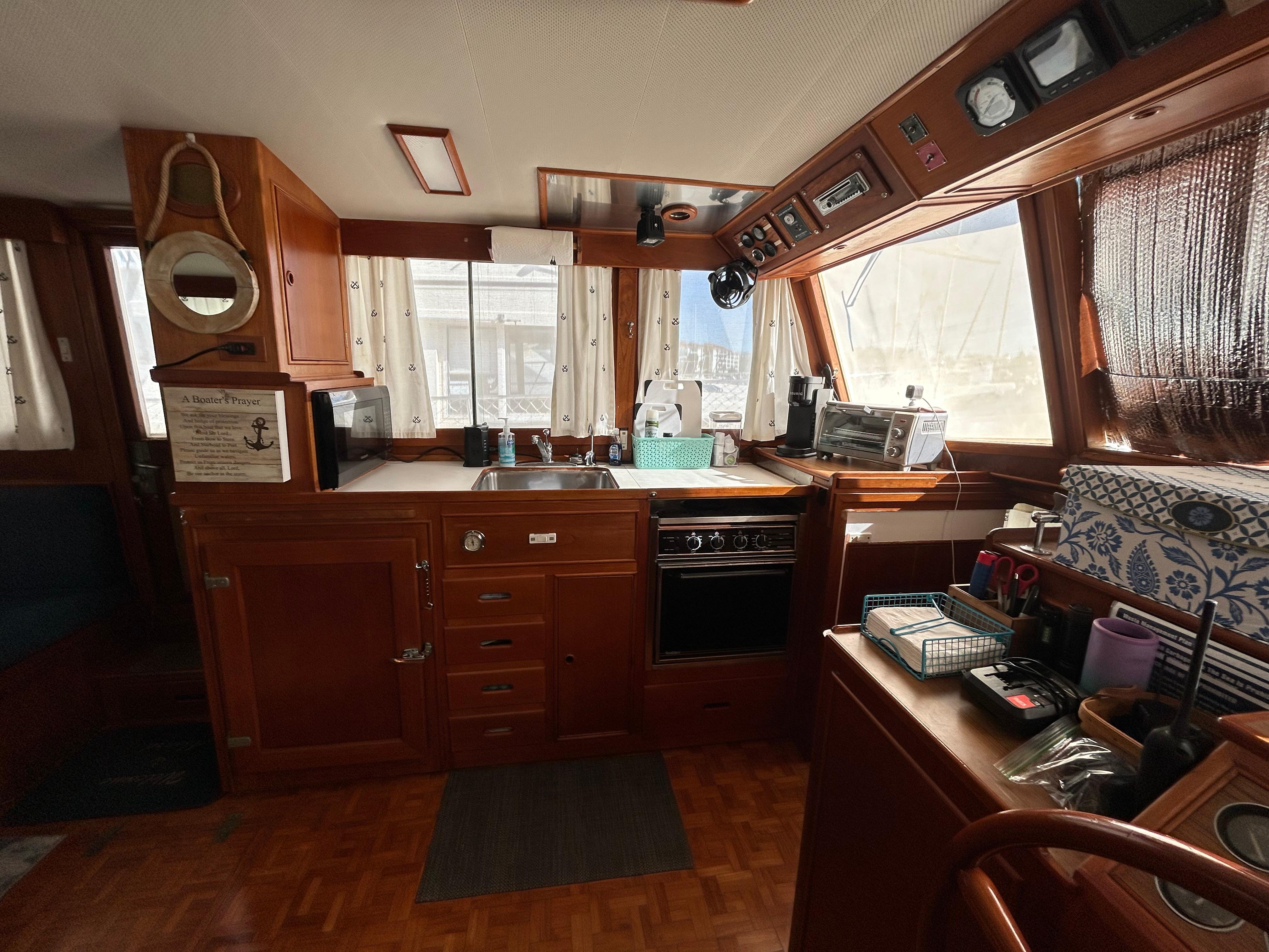 1989 Grand Banks 42 Motoryacht